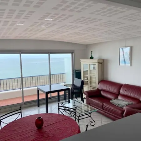 Le Chimene T3 Face Au Dernier Etage Apartment *