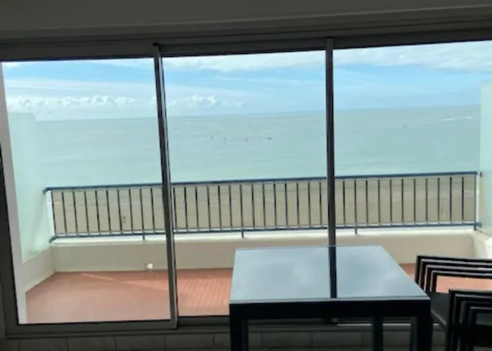 Le Chimene T3 Face Au Dernier Etage Apartment